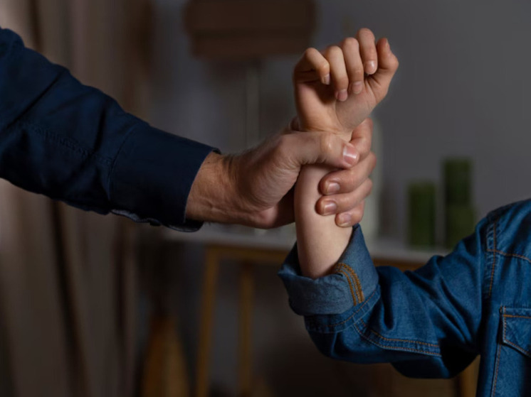 Москвичка обманом спаслась от приятеля-насильника: помогла тряпка