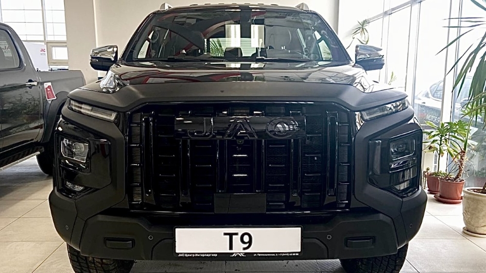 Дублер начинает действовать. Первые дизельные JAC T9 поступили в дилерские центры России