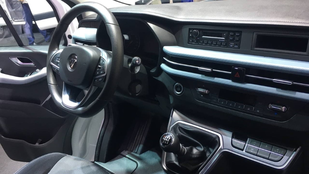  Foton везет в Россию новый фургон View. Выглядит как электрокар, оснащается турбодизелем