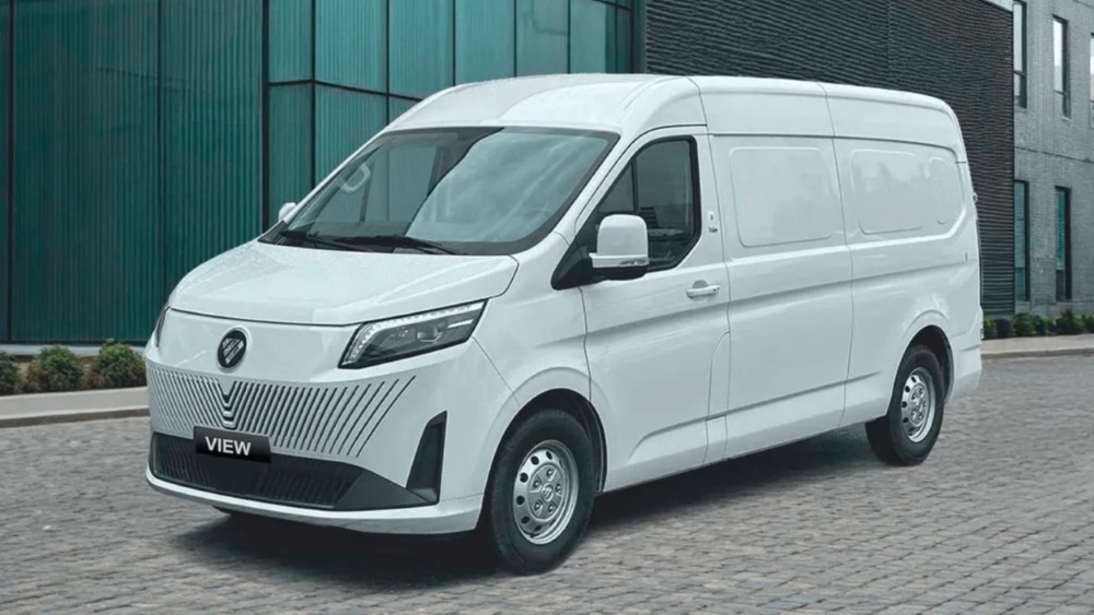  Foton везет в Россию новый фургон View. Выглядит как электрокар, оснащается турбодизелем