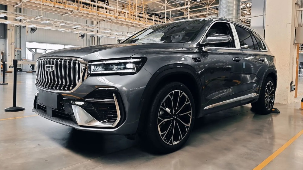  Geely Monjaro 2026 года сфотографировали в Китае. Он получит интерьер в стиле Li Auto
