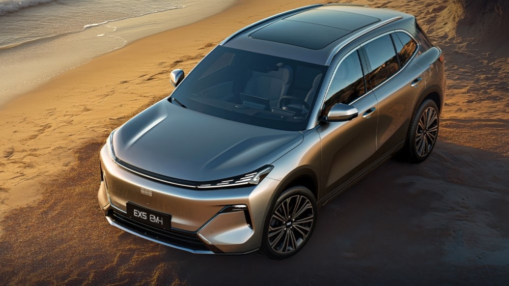  Гибридный Geely EX5 EM-i вскоре выйдет на рынок России. Сколько он может стоить