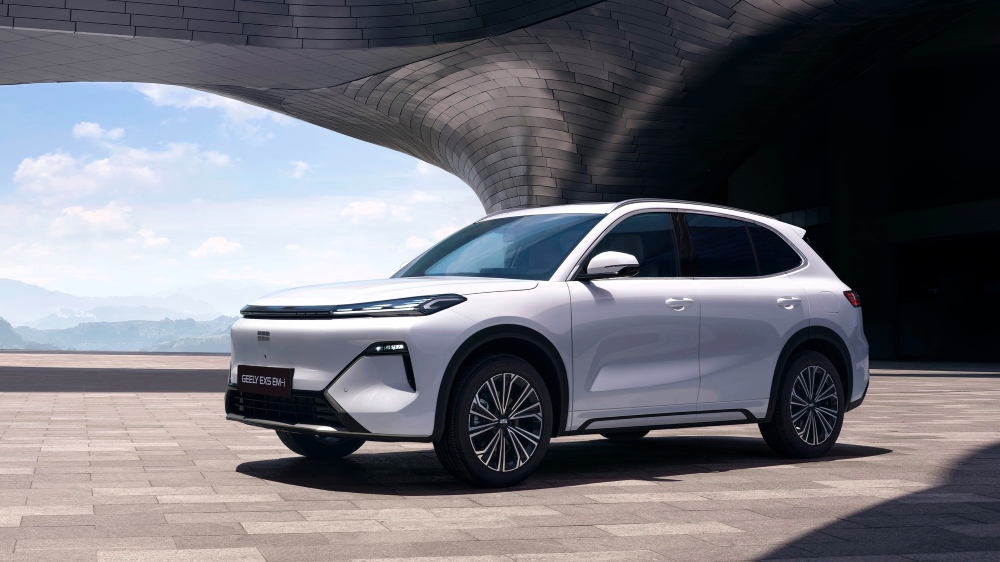  Гибридный Geely EX5 EM-i вскоре выйдет на рынок России. Сколько он может стоить