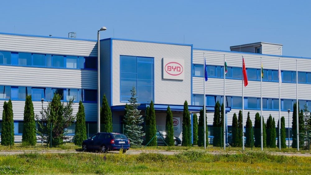 Китайцы нашли лазейку в Европу. BYD и MG ответили на пошлины ЕС ростом продаж гибридов