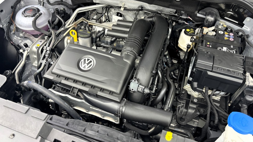 Кроссовер Jetta VS8 вышел на рынок Китая. Как оснащается и сколько стоит