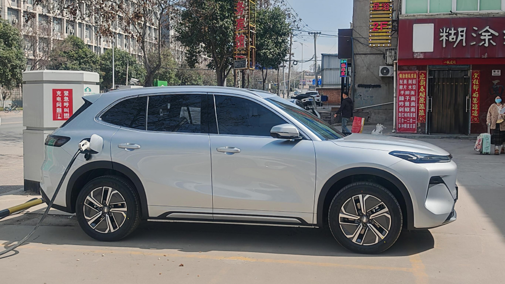  Плюсы и минусы кроссовера Geely EX5 EM-i. Что показали отзывы реальных владельцев