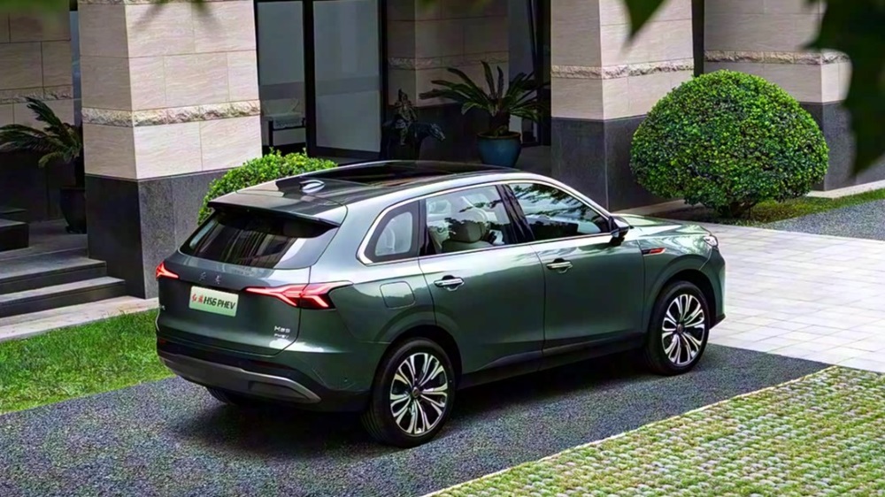  «С британским акцентом». Новый кроссовер Hongqi HS6 PHEV представили в Китае