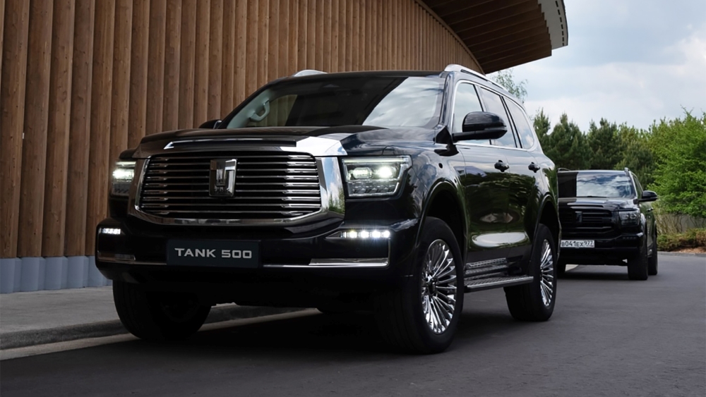 Старт продаж гибридного Tank 500 Hi-Charge объявили в России. Цена и оснащение