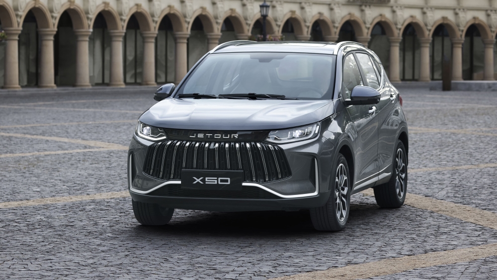  У Jetour появился бюджетный электрический кроссовер eVT5. Это глобальная модель