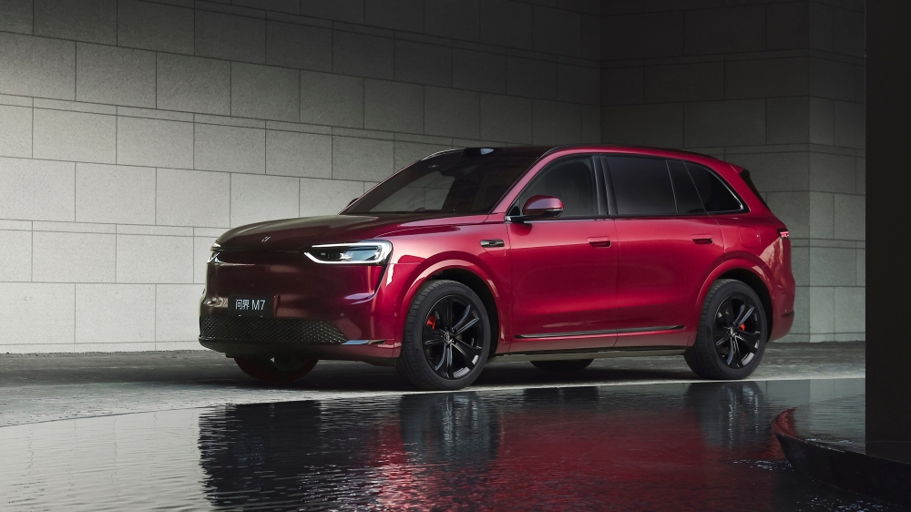 В Китае начались продажи нового Aito M7. Подробности и цены