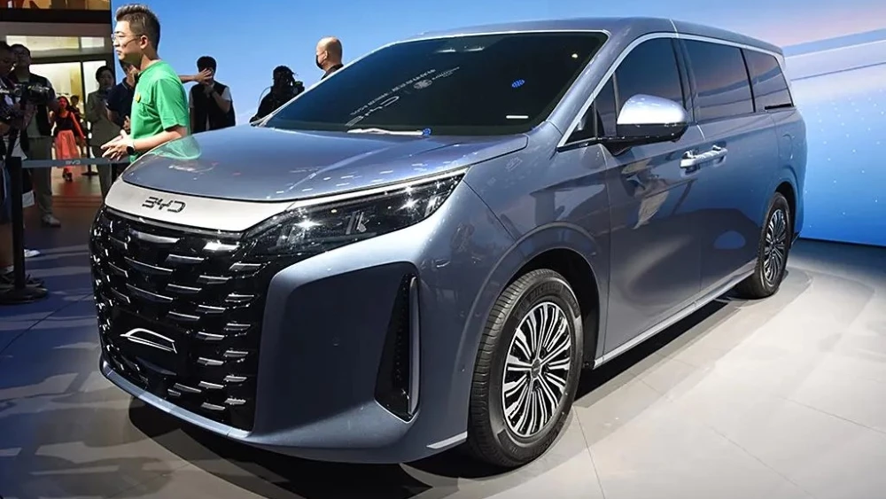 BYD, Lynk & Co и Geely. Самые интересные новинки автосалона в Ташкенте 2025
