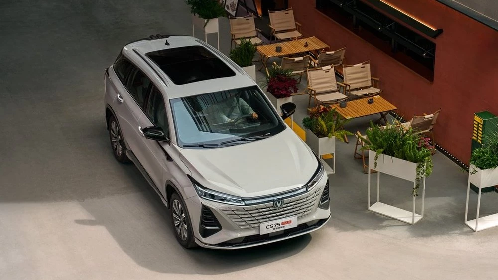 Changan обновил актуальный для России CS75 Plus. У него изменился интерьер