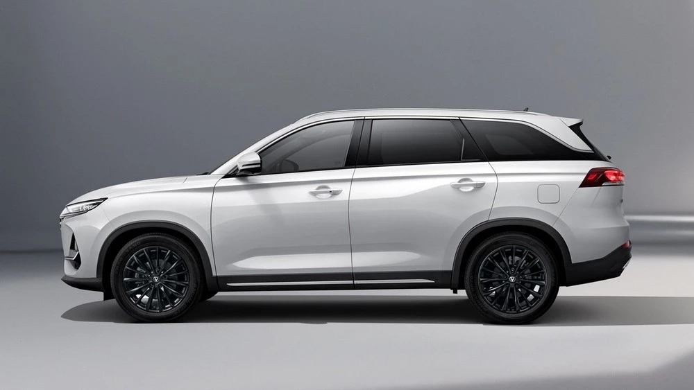 Changan представил обновленный CS75 Pro. Сколько стоит кроссовер, который может появиться в России