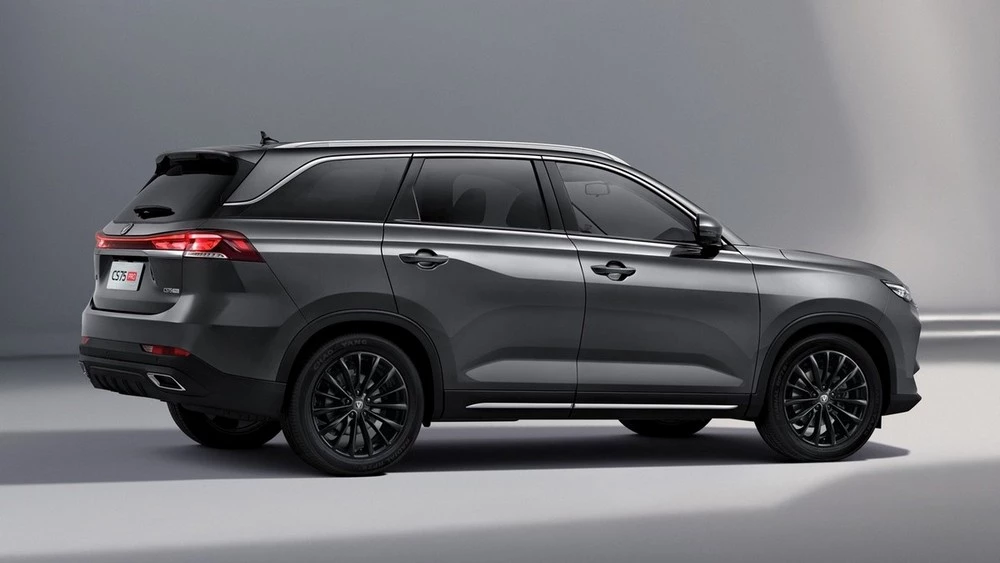Changan представил обновленный CS75 Pro. Сколько стоит кроссовер, который может появиться в России