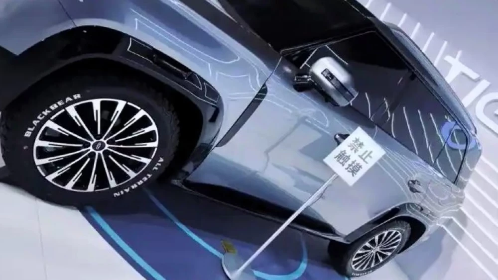 Chery показала обновленный Tiggo 9L в Китае. Дизайн кроссовера изменили до старта продаж