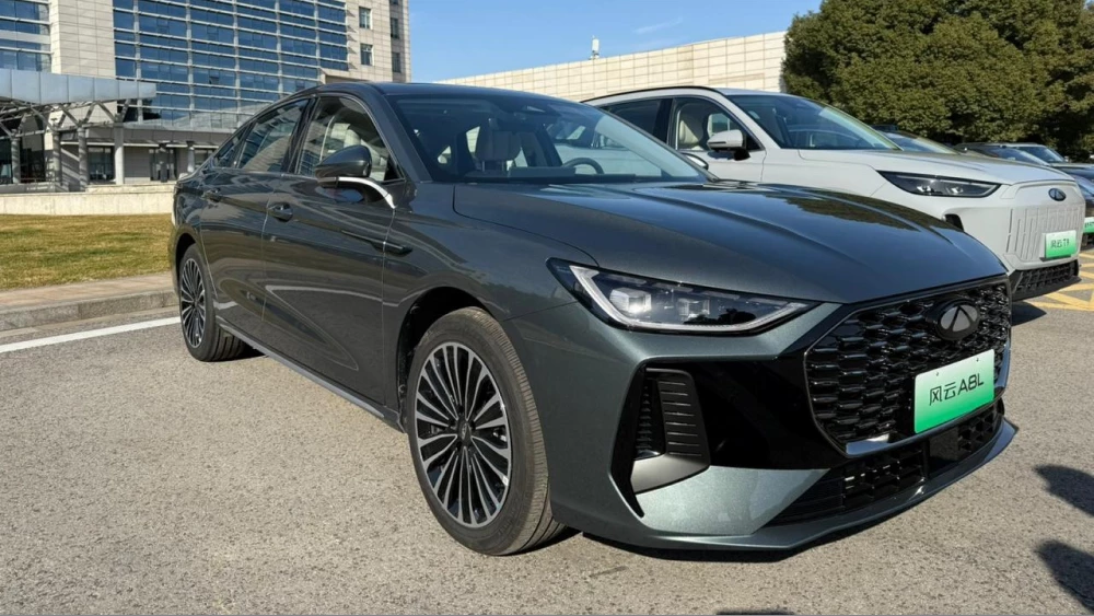 Chery тестирует в России седан Arrizo 8 Pro. Подробности и «живые» фото с сертификации