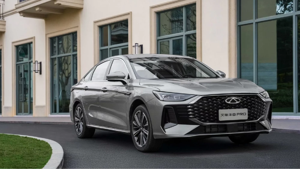 Chery тестирует в России седан Arrizo 8 Pro. Подробности и «живые» фото с сертификации