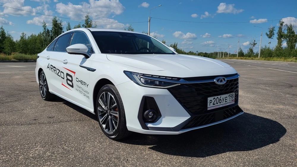 Chery тестирует в России седан Arrizo 8 Pro. Подробности и «живые» фото с сертификации