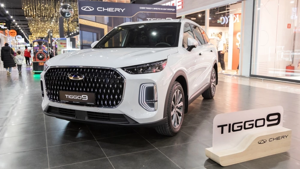  Гибридный Chery Tiggo 9 CSH выходит на глобальный рынок. Известна цена и оснащение