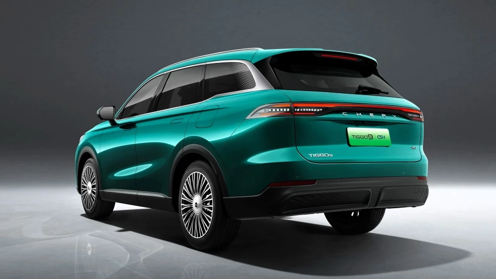  Гибридный Chery Tiggo 9 CSH выходит на глобальный рынок. Известна цена и оснащение