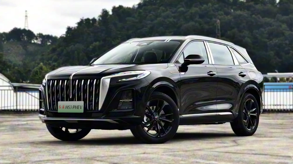  Hongqi представила в Китае обновленный HS3 PHEV. Кроссовер проезжает на 8 км больше