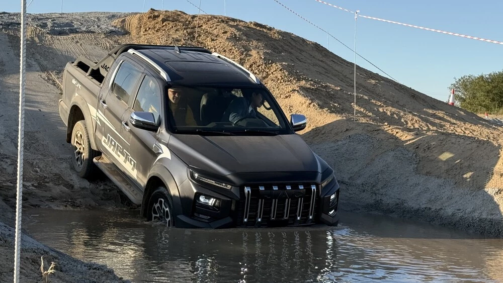 Испытание характеров. Весь модельный ряд JAC протестировали на полигоне Sokol Racetrack