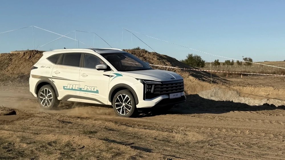 Испытание характеров. Весь модельный ряд JAC протестировали на полигоне Sokol Racetrack