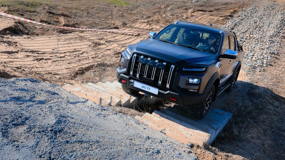 Испытание характеров. Весь модельный ряд JAC протестировали на полигоне Sokol Racetrack