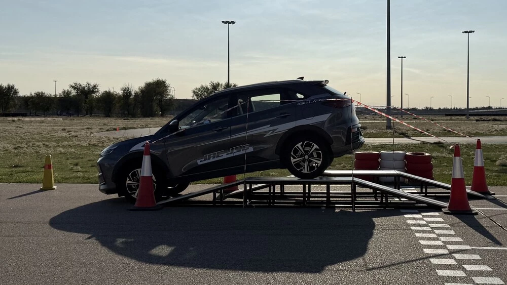 Испытание характеров. Весь модельный ряд JAC протестировали на полигоне Sokol Racetrack