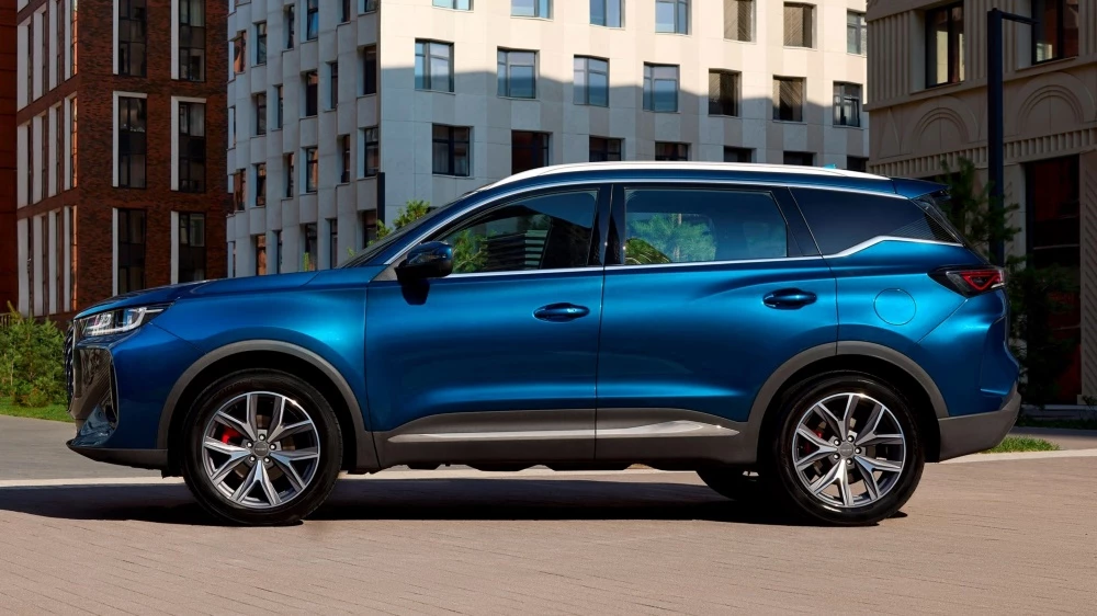 Кроссовер Tenet T7 получил три полноприводные комплектации. Как оснащаются и сколько стоят