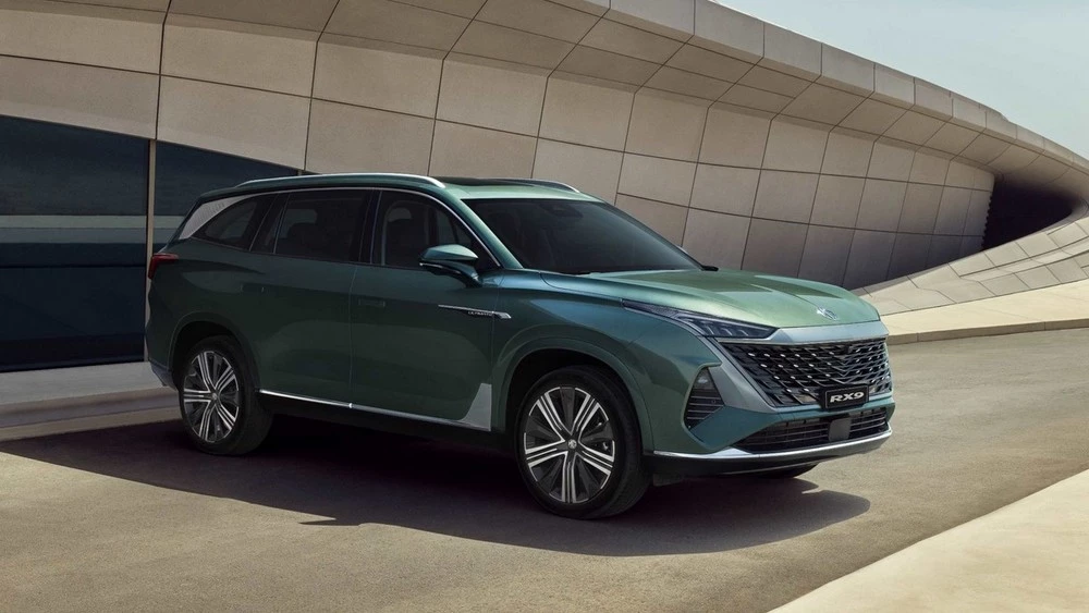  Новый «Москвич М90» появится в России. Это 7-местный SUV на базе MG RX9