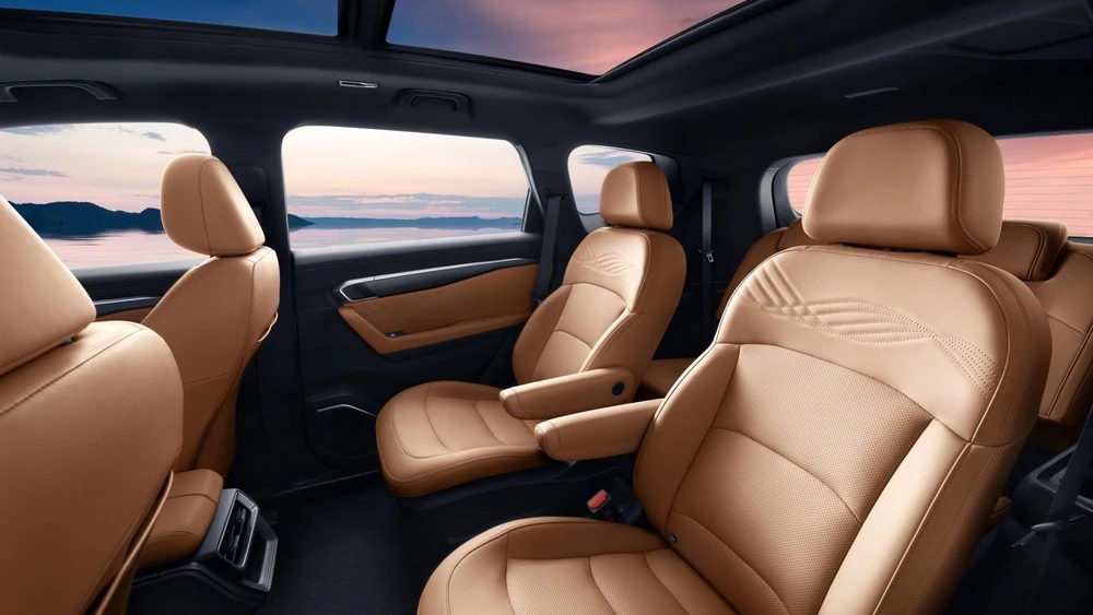 Обновленный Geely Okavango готовится к продаже. Кроссовер показали на официальных фото