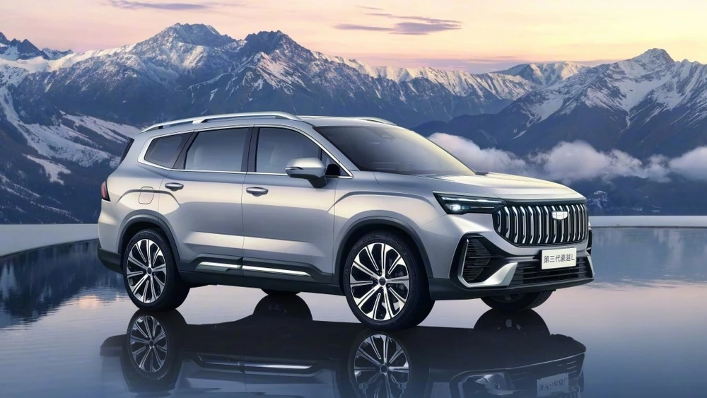 Обновленный Geely Okavango готовится к продаже. Кроссовер показали на официальных фото