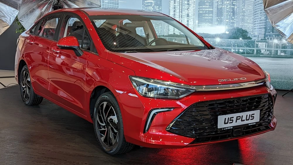 «Очередной кроссовер 1.5 Турбо с CVT никого не удивит». Как автобренды видят себя в 2026 году