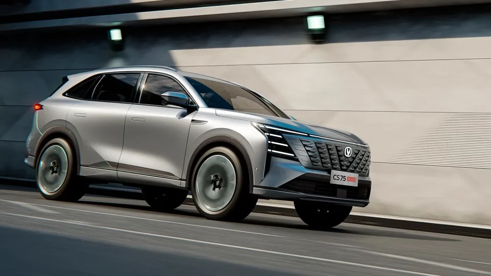 Пять новинок бренда Changan представили в России. Среди них два полноприводных крсосовера