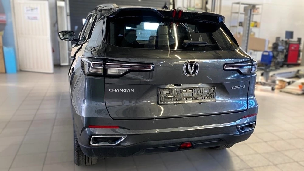 Подогрев руля и не только. У Changan Uni-S в России появилась новая комплектация Tech Plus