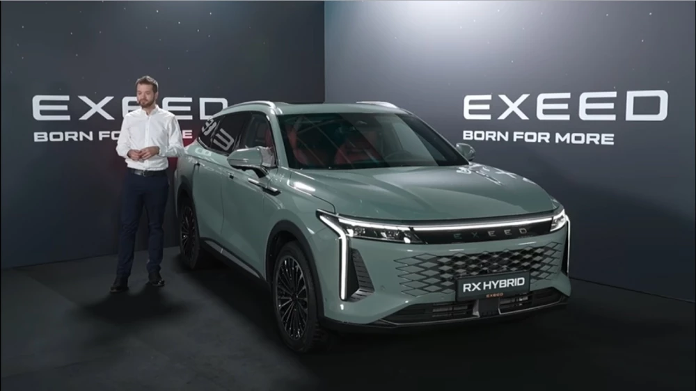  Продажи гибридного Exeed RX PHEV начались в Казахстане. Сколько стоит и как оснащается