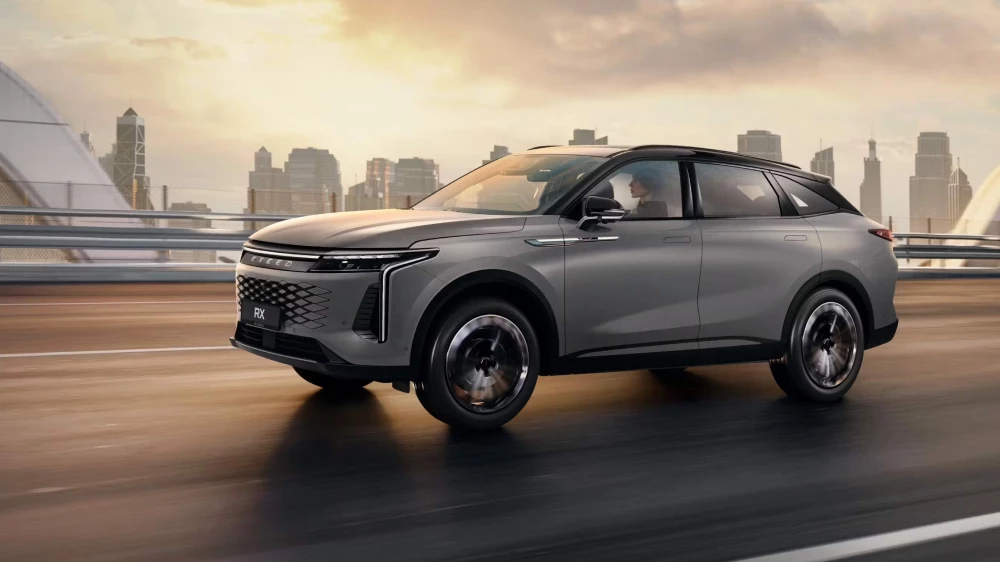  Продажи гибридного Exeed RX PHEV начались в Казахстане. Сколько стоит и как оснащается