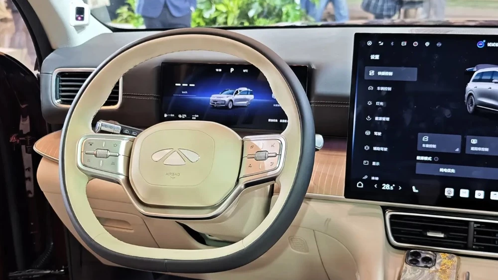 Продажи кроссовера Chery Fulwin T11 начались в Китае. Это будущий Exeed ET8 для России