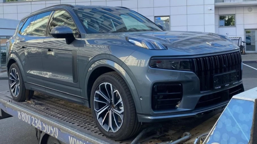 Российский дилер объявил старт продаж Nordcross 001. Это близнец Lynk & Co 09