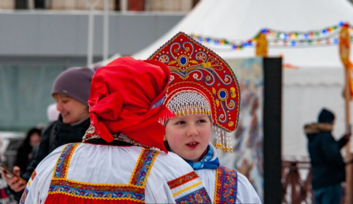 Кокошник приравняли к никабам