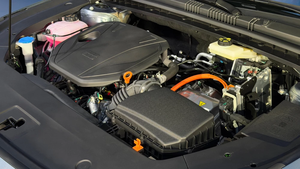 Шокировал ценой. Geely Galaxy Starshine 6 назвали в Китае «дешевым Mercedes»