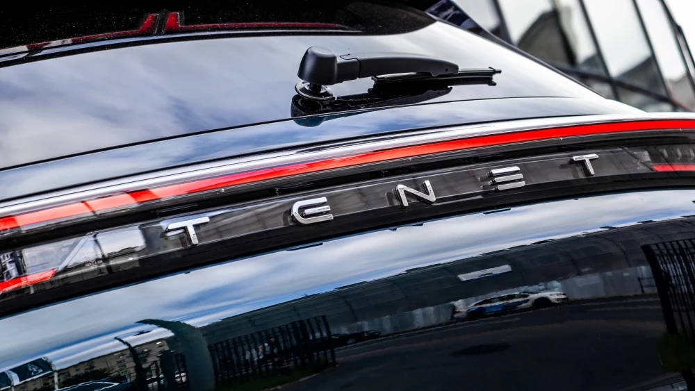 Tenet начинает обходить по продажам Chery. Сможет ли российская компания повторить успех китайской