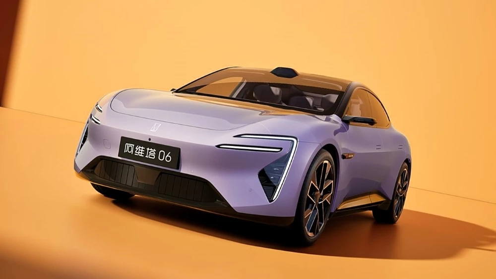 «Убийца» Lixiang и автомобиль-трансформер. Планы брендов Avatr и Deepal раскрыли в России