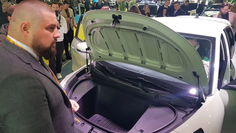 В Беларуси стартовал предзаказ на хэтчбэки Geely EX2 местной сборки. Цены и комплектации
