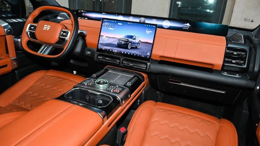 Внедорожник-амфибия. Рамный Jetour G700 успешно переплыл реку Янцзы