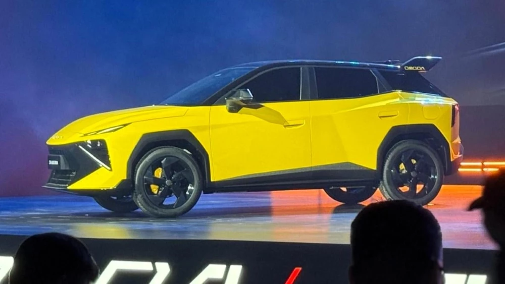 За 7,9 секунды до 100 км/ч. Chery показала «заряженный» кроссовер Omoda 4 Ultra