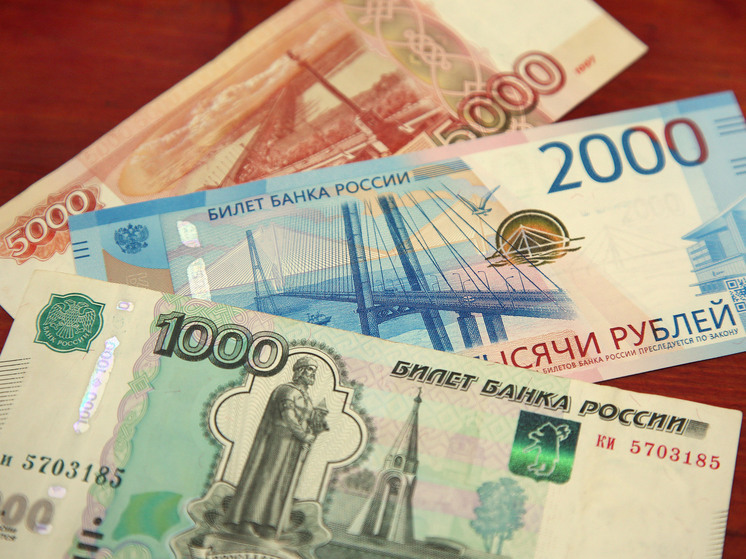 В России могут появиться банкноты в 10000 рублей: названы плюсы и минусы