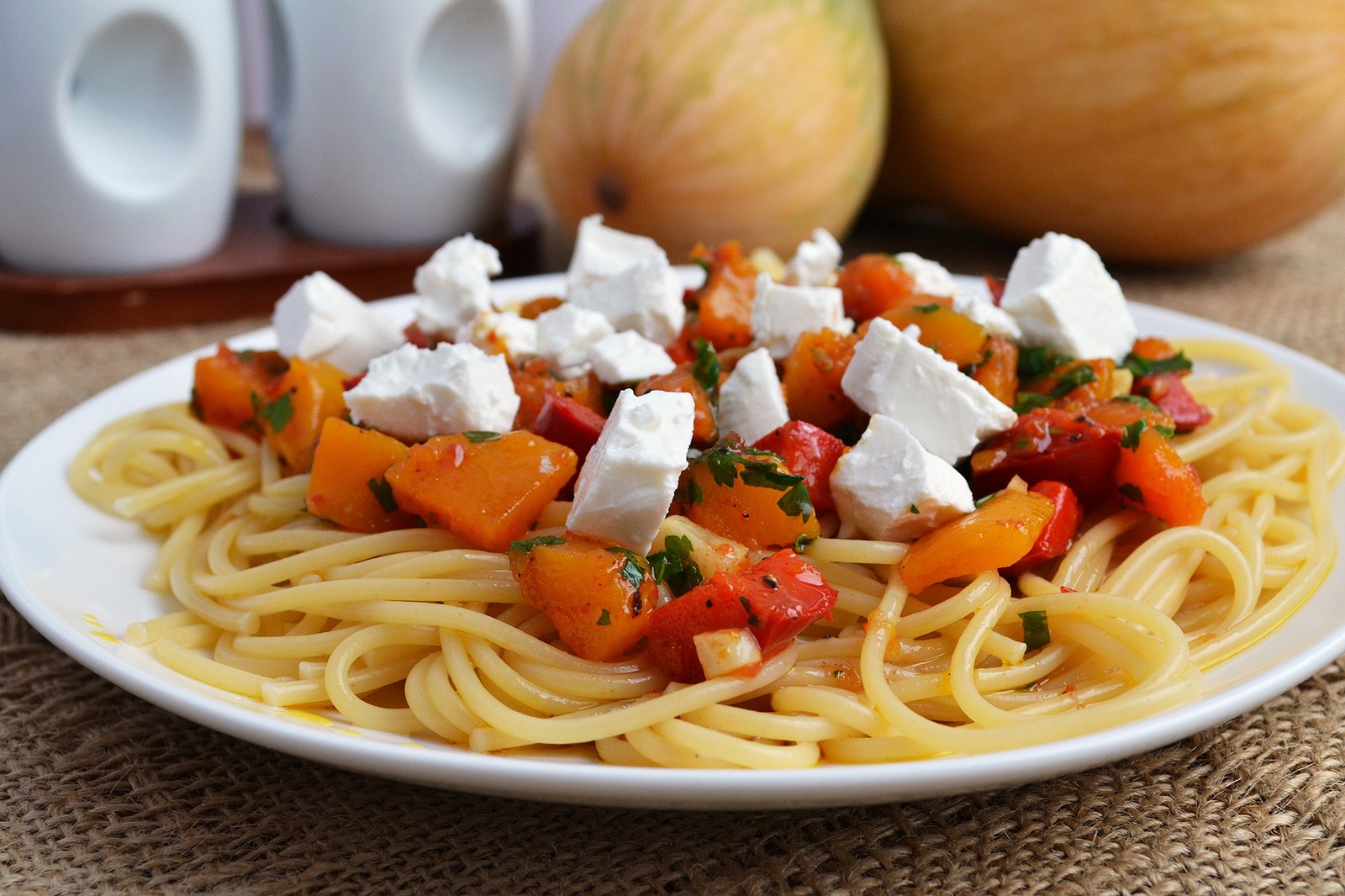 Как приготовить макароны с брынзой