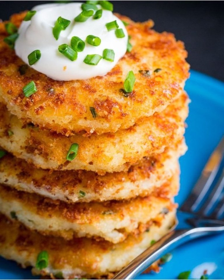 Выгодная утилизация картошки: теперь я намеренно варю больше картофеля, чем съедаем(готовлю свои фирменные оладушки)